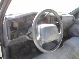 1996 TOYOTA TACOMA 2DR STD CAB WHITE 2.4 AT 2WD Z19752